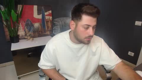 Snapshot of daxgreer chatting on April 2026 04:48:01 AM DaxGreer online show from April 2026 04:48:01 AM