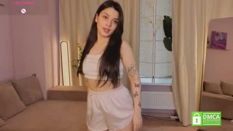 day_one_darling online show from October 2025 04:59:01 AM