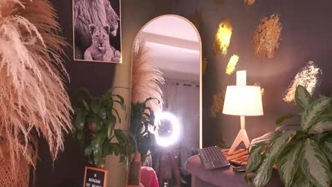 Day Wilkinht online show from September 2025 04:39:02 AM