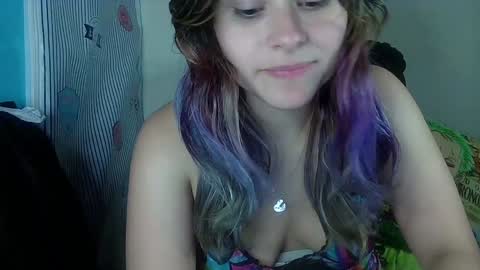 Snapshot of daya202 chatting on January 2025 01:16:02 PM Eli online show from January 2025 01:16:02 PM