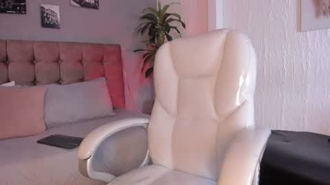 Snapshot of dayan_rose_ chatting on June 2026 10:18:02 PM Dayan online show from June 2026 10:18:02 PM