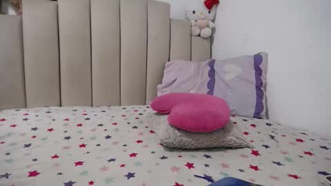 instagram  catherin dayana reina online show from March 2026 03:19:02 PM