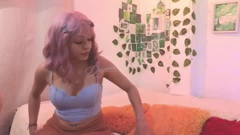 Snapshot of dayanddesire chatting on April 2026 04:10:02 AM dayanddesire online show from April 2026 04:10:02 AM