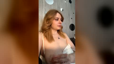 Snapshot of dayoff_ chatting on May 2026 07:24:01 AM Dasha online show from May 2026 07:24:01 AM