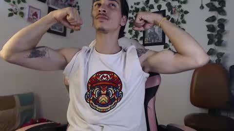 Snapshot of dazzayyy chatting on January 2025 01:53:02 AM dazzayy online show from January 2025 01:53:02 AM