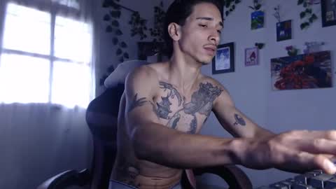 Snapshot of dazzayyy chatting on February 2025 02:40:01 PM dazzayy online show from February 2025 02:40:01 PM