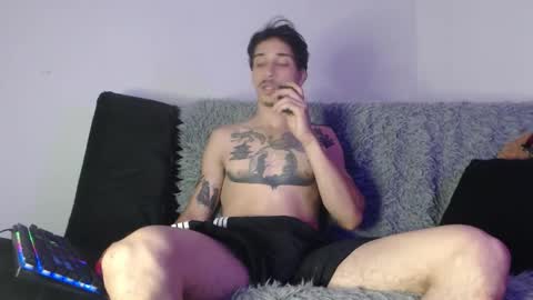 Snapshot of dazzayyy chatting on October 2025 01:25:01 AM dazzayy online show from October 2025 01:25:01 AM