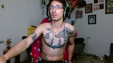 Snapshot of dazzayyy chatting on April 2026 05:41:02 AM dazzayy online show from April 2026 05:41:02 AM