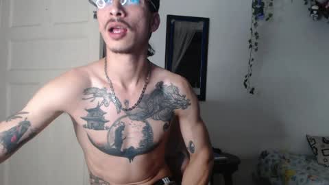 Snapshot of dazzayyy chatting on April 2026 02:04:02 AM dazzayy online show from April 2026 02:04:02 AM