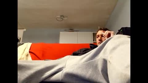 Dazzill online show from February 2025 10:54:01 PM