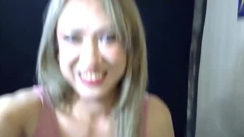 Snapshot of dazzlinglady44 chatting on March 2026 03:00:01 PM stephaniechim online show from March 2026 03:00:01 PM