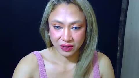 Snapshot of dazzlinglady44 chatting on April 2026 04:23:01 PM stephaniechim online show from April 2026 04:23:01 PM