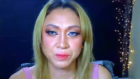 Snapshot of dazzlinglady44 chatting on June 2026 11:24:02 AM stephaniechim online show from June 2026 11:24:02 AM