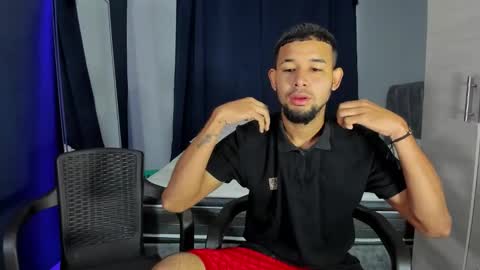 dcollins_ online show from November 2025 05:18:01 AM