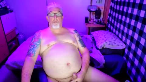 Snapshot of dcoop7869 chatting on January 2026 12:25:02 AM B online show from January 2026 12:25:02 AM