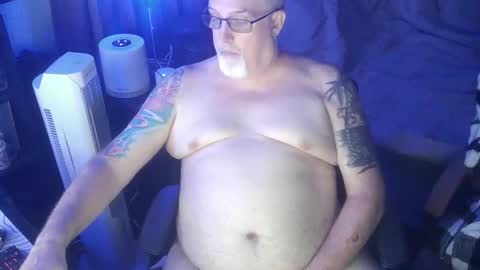 Snapshot of dcoop7869 chatting on May 2026 06:00:01 AM B online show from May 2026 06:00:01 AM