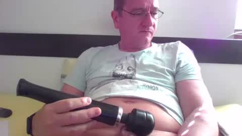 Play with me while I watch you german handsome squirtlover love small girls small tits big clit cut c2c shaved online show from April 2026 07:41:01 AM
