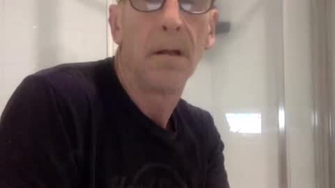 deanofflove221000 online show from October 2025 01:39:02 AM