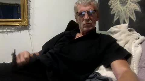deanofflove221000 online show from May 2026 02:52:01 AM