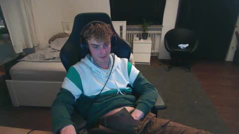 Snapshot of deanparkerx chatting on November 2025 09:26:02 PM Dean online show from November 2025 09:26:02 PM