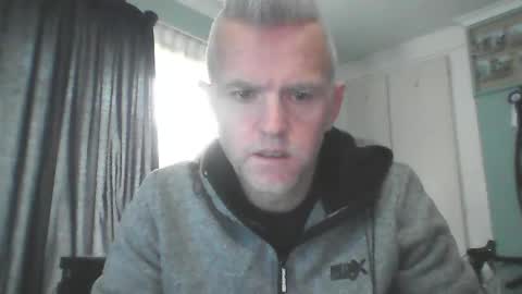 Snapshot of deanthejellybean chatting on May 2026 09:39:02 AM deanthejellybean online show from May 2026 09:39:02 AM