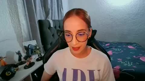 Snapshot of dear_juliet chatting on September 2025 12:21:01 AM Juliet online show from September 2025 12:21:01 AM