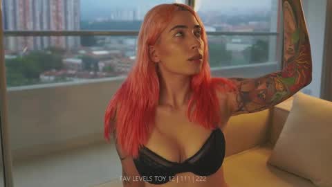 Snapshot of dearnina chatting on April 2026 11:08:02 AM NINA 30OFF online show from April 2026 11:08:02 AM