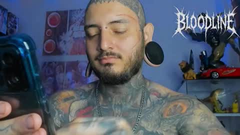    online show from October 2025 05:25:01 PM