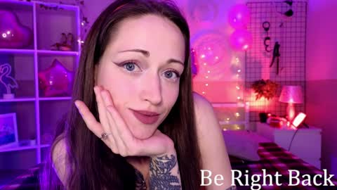 debbie_hanter online show from December 2024 08:00:01 AM