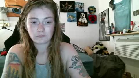 DEBBIE online show from November 2025 07:56:02 PM