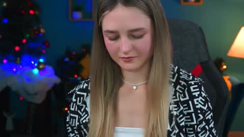 Snapshot of deboralarson chatting on December 2024 05:25:02 AM Debora online show from December 2024 05:25:02 AM