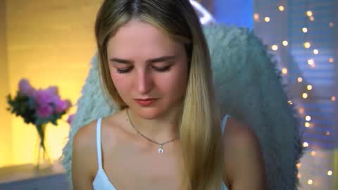 Snapshot of deboralarson chatting on September 2025 03:52:01 AM Debora online show from September 2025 03:52:01 AM