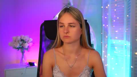 Snapshot of deboralarson chatting on March 2026 08:26:33 AM Debora online show from March 2026 08:26:33 AM