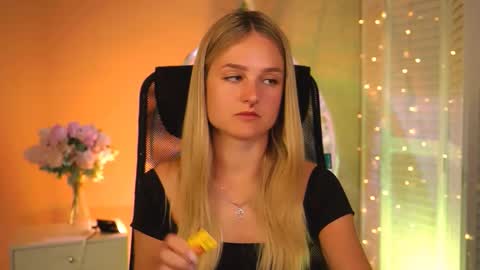 Snapshot of deboralarson chatting on March 2026 04:01:02 AM Debora online show from March 2026 04:01:02 AM