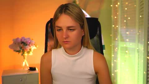 Snapshot of deboralarson chatting on April 2026 03:04:02 AM Debora online show from April 2026 03:04:02 AM