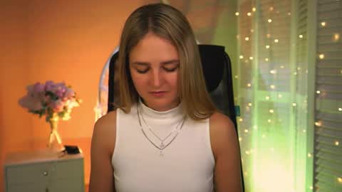 Snapshot of deboralarson chatting on April 2026 03:15:02 AM Debora online show from April 2026 03:15:02 AM