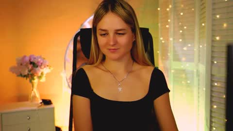 Snapshot of deboralarson chatting on April 2026 03:13:01 AM Debora online show from April 2026 03:13:01 AM