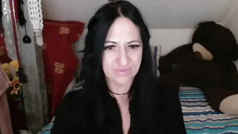 Snapshot of debramilf chatting on March 2026 02:28:01 AM DebraMilf online show from March 2026 02:28:01 AM