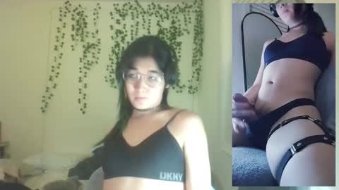 deciduousdoll online show from November 2025 06:39:03 AM