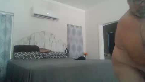 Snapshot of deepdiveme chatting on October 2025 07:52:01 PM deepdiveme online show from October 2025 07:52:01 PM