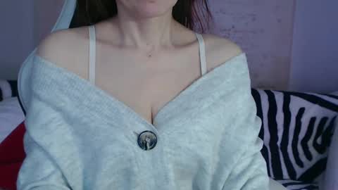 Snapshot of deessedivine chatting on January 2025 02:14:02 PM KamiDevi online show from January 2025 02:14:02 PM