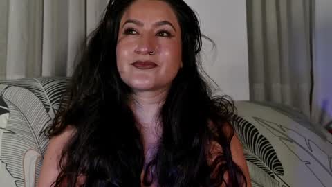 Snapshot of deesseluxure_ chatting on April 2026 06:03:02 AM Andre online show from April 2026 06:03:02 AM
