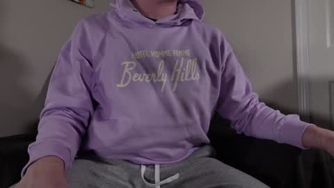 Snapshot of deeyungguy chatting on January 2025 07:35:01 PM more content and goodies online show from January 2025 07:35:01 PM