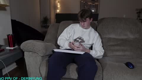 Snapshot of deeyungguy chatting on January 2025 11:46:01 AM more content and goodies online show from January 2025 11:46:01 AM