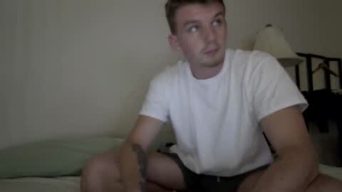 Snapshot of deeyungguy chatting on November 2025 07:47:01 PM more content and goodies online show from November 2025 07:47:01 PM