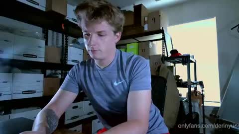 Snapshot of deeyungguy chatting on June 2026 11:58:02 AM more content and goodies online show from June 2026 11:58:02 AM