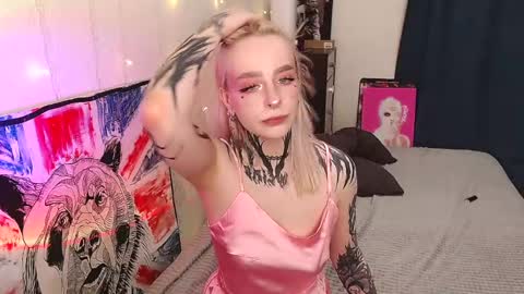 Snapshot of degradat1on chatting on February 2025 03:27:01 PM degradat1on online show from February 2025 03:27:01 PM