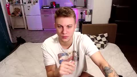 Snapshot of degradat1on chatting on October 2025 08:35:01 AM degradat1on online show from October 2025 08:35:01 AM