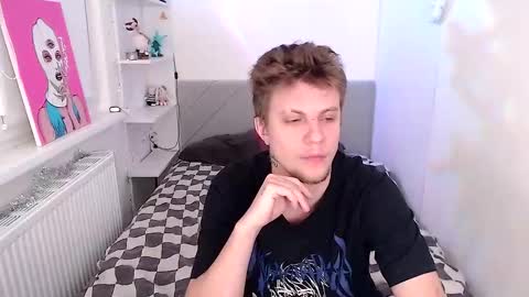 Snapshot of degradat1on chatting on December 2025 07:07:01 PM degradat1on online show from December 2025 07:07:01 PM