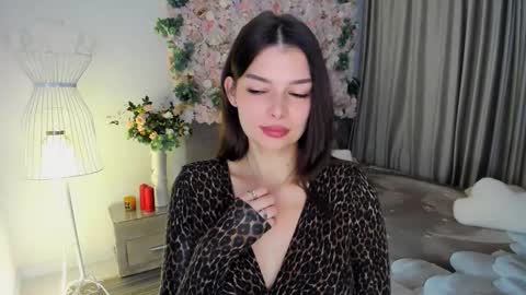 Snapshot of degreeofsincerity chatting on November 2025 01:19:02 AM DegreeOfSincerity online show from November 2025 01:19:02 AM